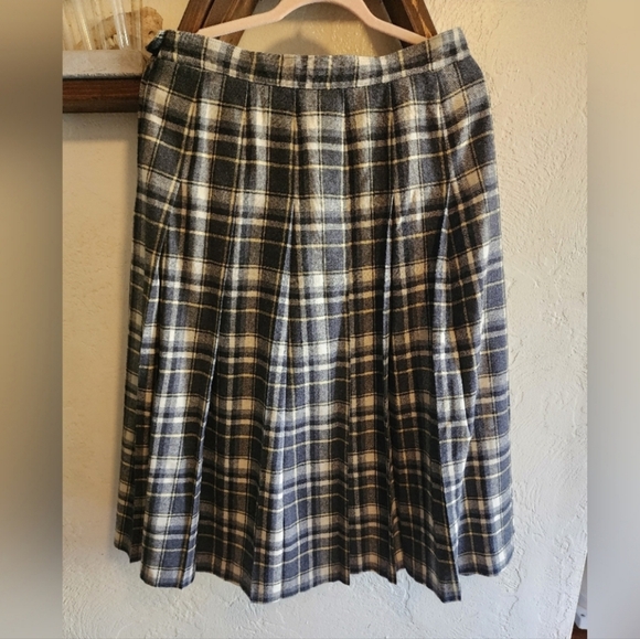 Pendleton Dresses & Skirts - Vintage Pendelton A-line Pleated Wool Skirt Grey USA
